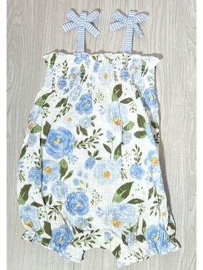 Mud Pie 9-12m NWOT blue hydrangea bubble Romper seersucker floral flower Cotton